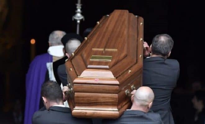 Comment faire un enterrement moins cher